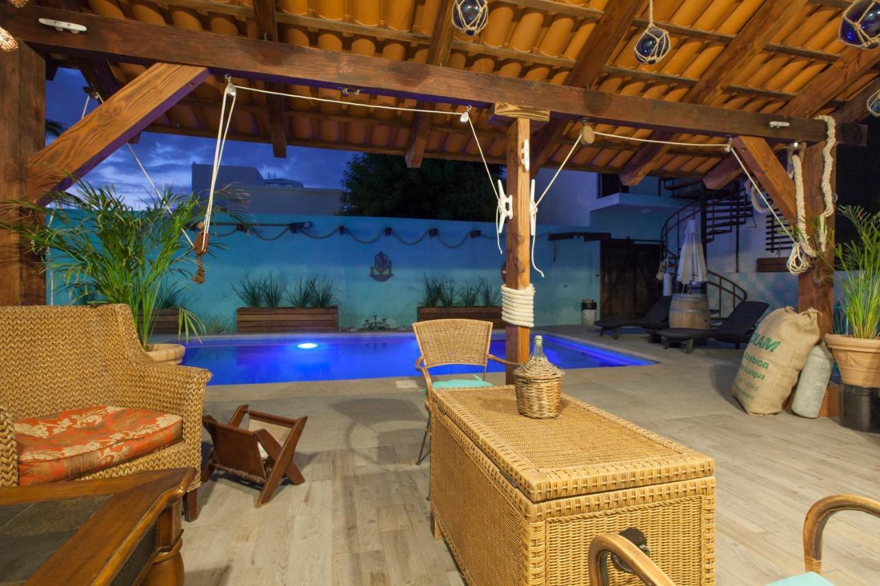 Aquamarina Hotel